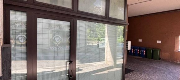 2-Zimmer Gewerbliche Immobilie in Lecco, Italy, Nr. 320032 7