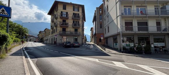 2-Zimmer Gewerbliche Immobilie in Lecco, Italy, Nr. 320032 8