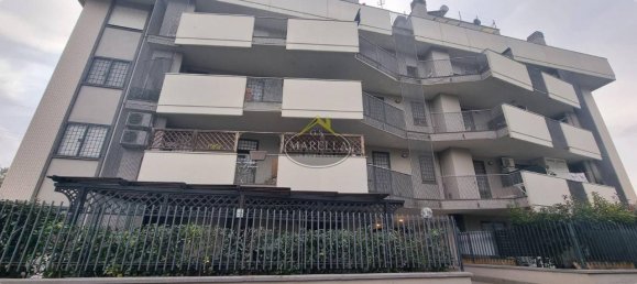 3 rooms Apartment in Rome, Italy No. 66085 91