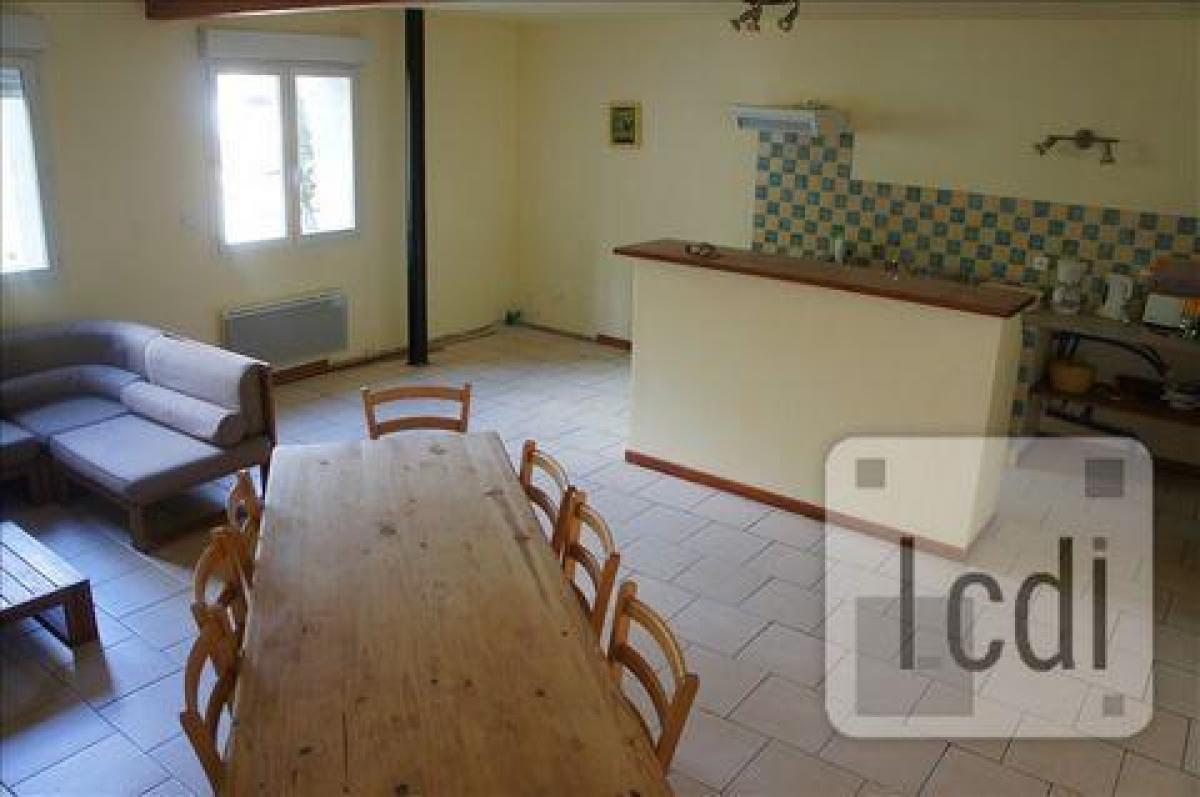 Квартира с 3 спальнями в Обена, Франция № 33633