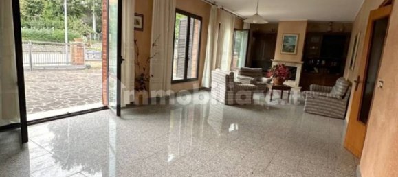 3 bedrooms Villa in Perugia, Italy No. 214737 3