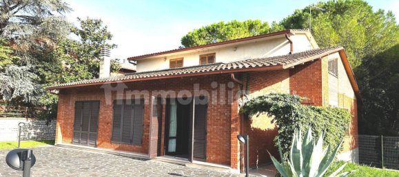 3 bedrooms Villa in Perugia, Italy No. 214737 4