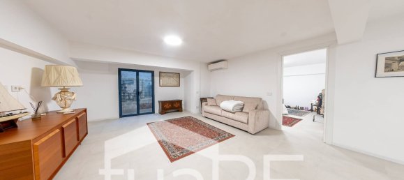 Вилла с 3 спальнями в Рим, Италия № 121588 30