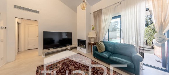 Вилла с 3 спальнями в Рим, Италия № 121588 46