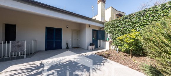 Вилла с 3 спальнями в Рим, Италия № 121588 42