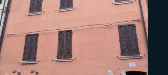 3 rooms Apartment in Ferrara, Italy No. 25118 3