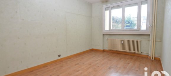 2 rooms Apartment in Le Chambon-Feugerolles, France No. 193532 4