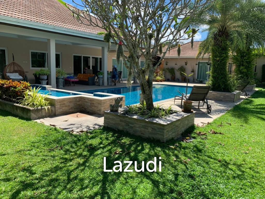 5 bedrooms Villa in Bang Lamung, Thailand No. 26211