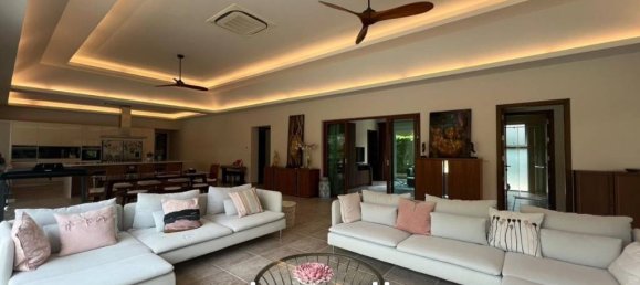 5 bedrooms Villa in Bang Lamung, Thailand No. 26211 2