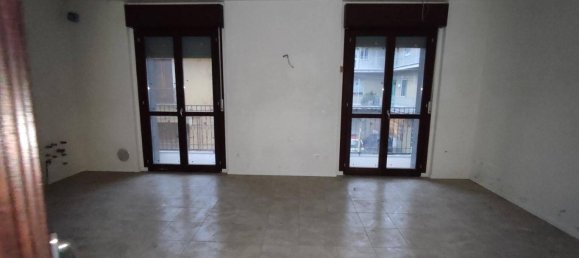 4 غرف نوم شقة في Bovisio Masciago, Italy رقم 281703 38