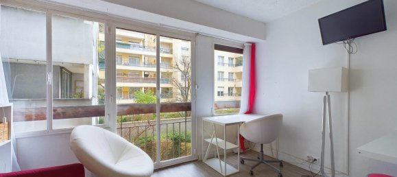 1 bedroom Apartment in Paris, France No. 165113 2
