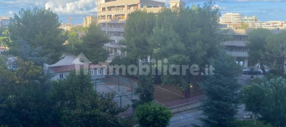 Apartamento de 3 dormitorios en Bari, Italy No. 371119 31