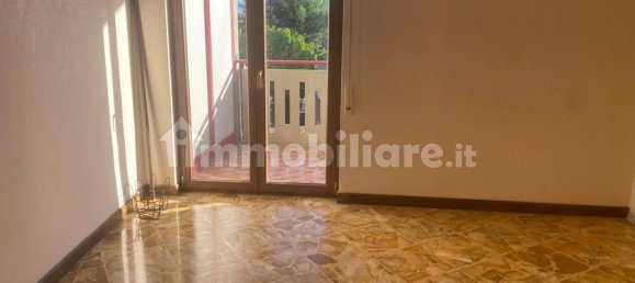 Apartamento de 3 dormitorios en Bari, Italy No. 371119 34