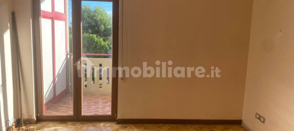 Apartamento de 3 dormitorios en Bari, Italy No. 371119 16