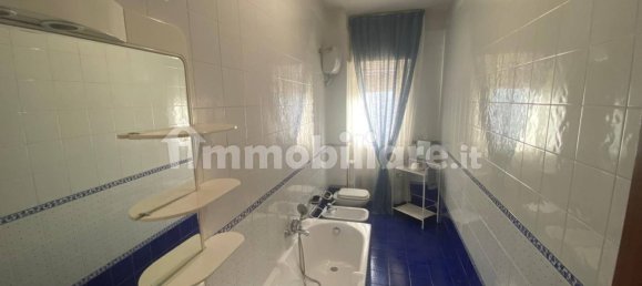 Apartamento de 3 dormitorios en Bari, Italy No. 371119 42