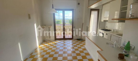 Apartamento de 3 dormitorios en Bari, Italy No. 371119 4