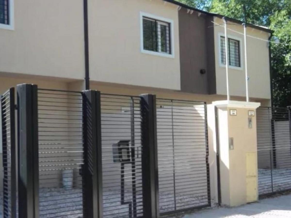 3 bedrooms House in Ezeiza, Argentina No. 5746