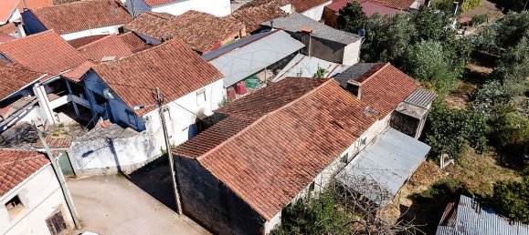 3 غرف نوم منزل في Miranda do Corvo, Portugal رقم 31283 31