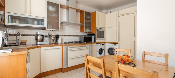 5 bedrooms House in Colombes, France No. 164451 14