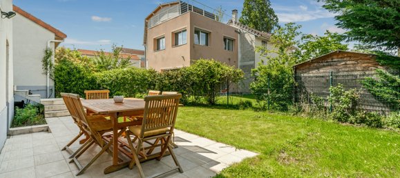 5 bedrooms House in Colombes, France No. 164451 9