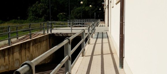 10-Zimmer Gewerbliche Immobilie in Capolona, Italy, Nr. 119528 9