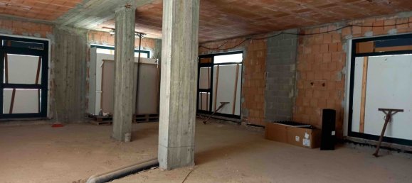 10-Zimmer Gewerbliche Immobilie in Capolona, Italy, Nr. 119528 17