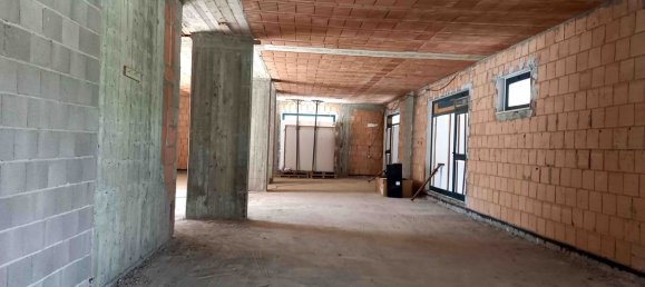 10-Zimmer Gewerbliche Immobilie in Capolona, Italy, Nr. 119528 14