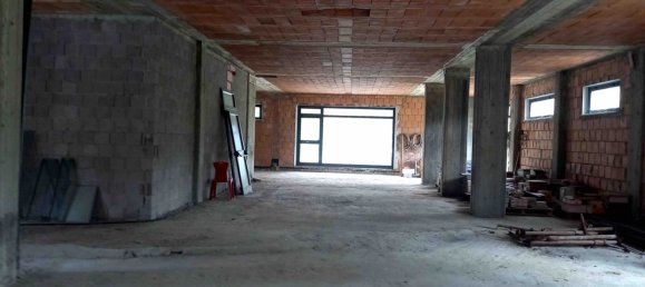 10-Zimmer Gewerbliche Immobilie in Capolona, Italy, Nr. 119528 12