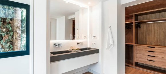 4 bedrooms Villa in Marbella, Spain No. 30859 35