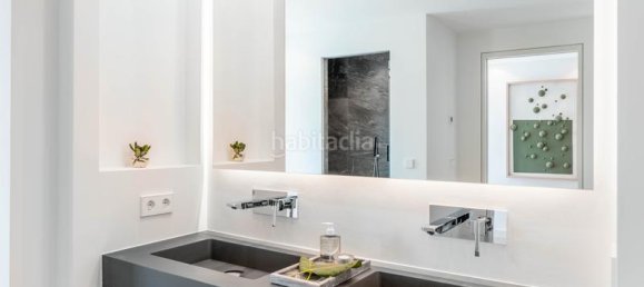 4 bedrooms Villa in Marbella, Spain No. 30859 38