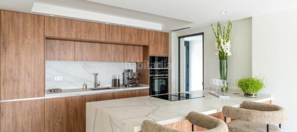 4 bedrooms Villa in Marbella, Spain No. 30859 17