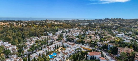 4 bedrooms Villa in Marbella, Spain No. 30859 14