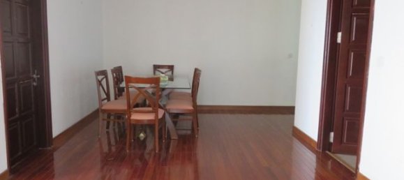 4 bedrooms Apartment in Tay Ho, Vietnam No. 4555 3