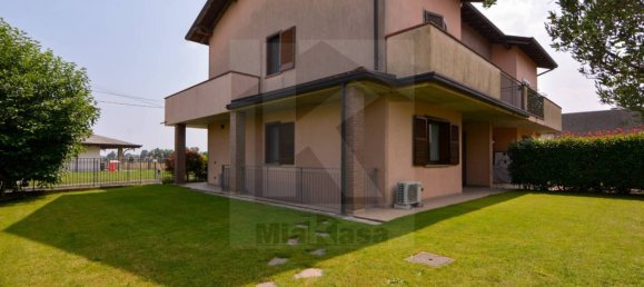 2 bedrooms Apartment in Uboldo, Italy No. 311988 25