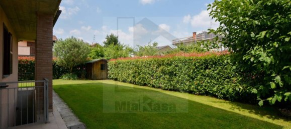 2 bedrooms Apartment in Uboldo, Italy No. 311988 22