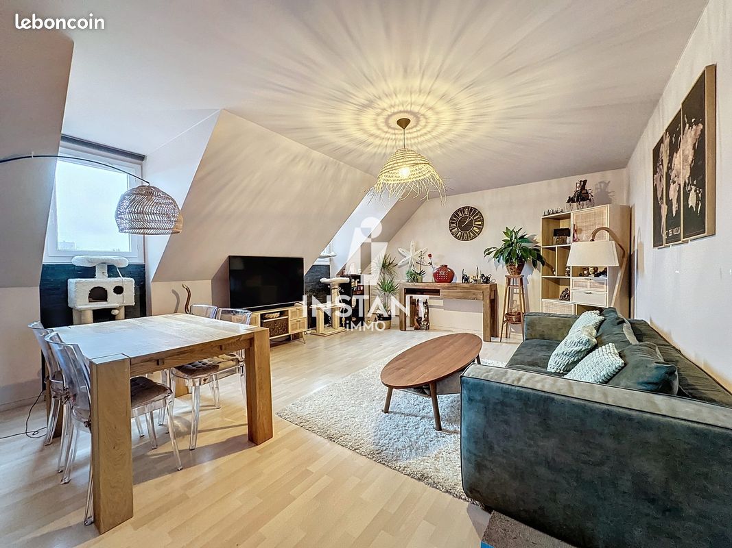 2 bedrooms Apartment in Pontault-Combault, France No. 164865