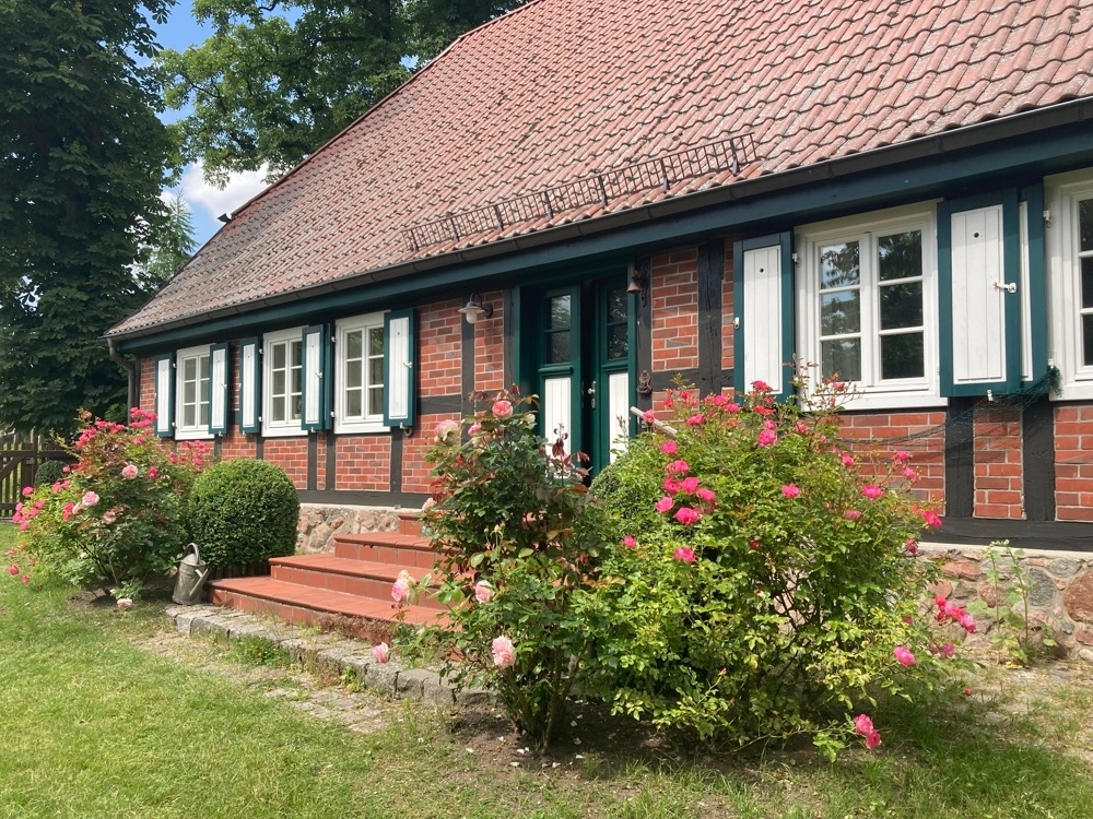 Дом с 7 комнатами в Demmin, Германия № 205654