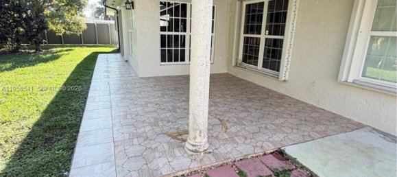 3 chambres villa à vendre à Miami, Miami-Dade, Florida, USA № 614280 2