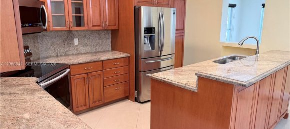 3 chambres villa à vendre à Miami, Miami-Dade, Florida, USA № 614280 6