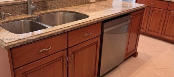 3 chambres villa à vendre à Miami, Miami-Dade, Florida, USA № 614280 13