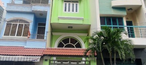 Maison de ville à District 7, Vietnam 4m² No. 7236 2