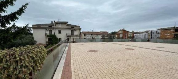 25 rooms Apartment in Fondi, Italy No. 298810 3