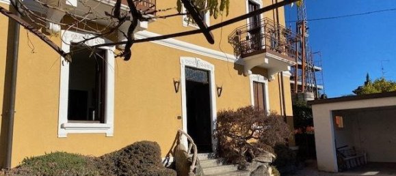3 rooms Apartment in Caslino d'Erba, Italy No. 15247 2