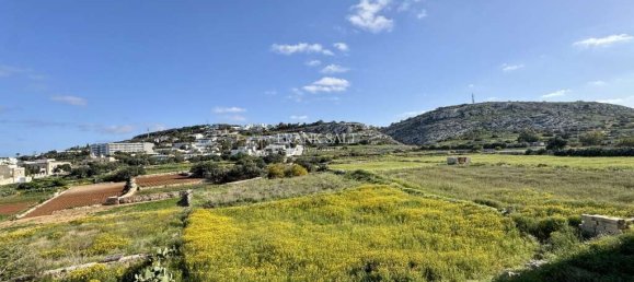 3 bedrooms Apartment in Bahar ic-Caghaq, Malta No. 11453 11