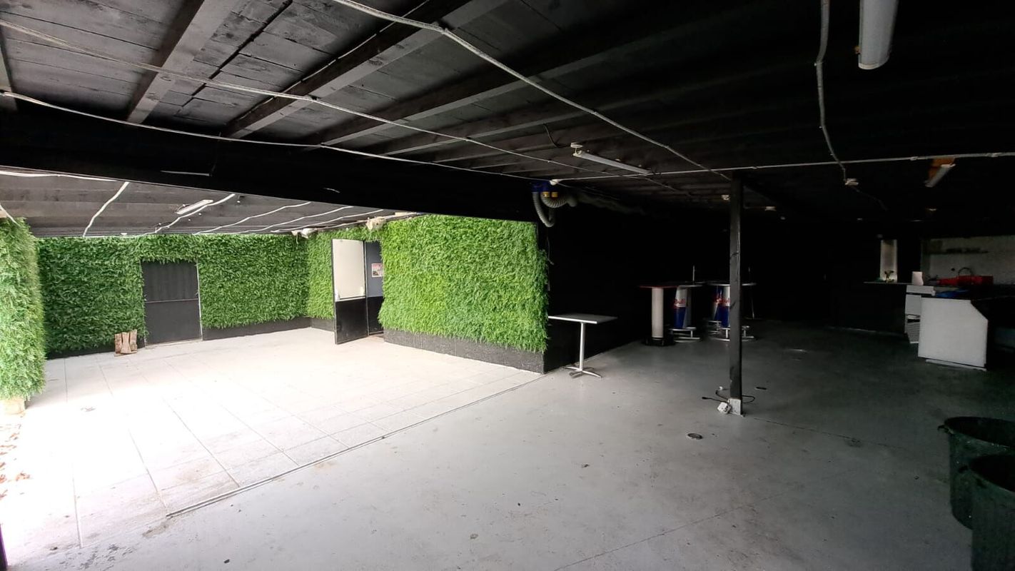 Imóvel comercial em Lassy, France 525 m² N.º 147274