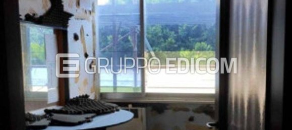 Gewerbliche Immobilie in Cesena, Italy 300m², Nr. 344534 4