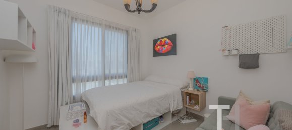 4 bedrooms Townhouse in Town Square, UAE No. 28599 14