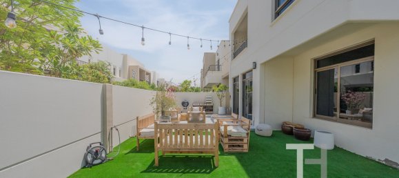 4 bedrooms Townhouse in Town Square, UAE No. 28599 21