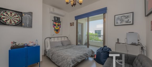 4 bedrooms Townhouse in Town Square, UAE No. 28599 17