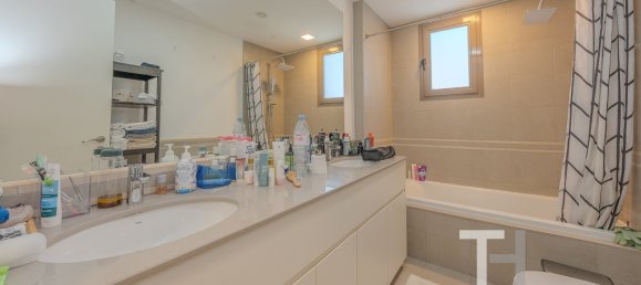 4 bedrooms Townhouse in Town Square, UAE No. 28599 12